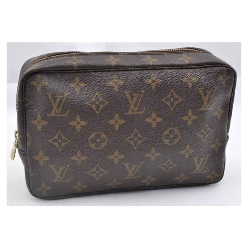 Louis Vuitton Monogram Trousse Toilette 23